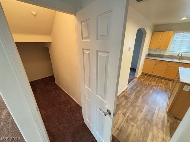 9137 Palatial Palette Court, Las Vegas, NV 89149