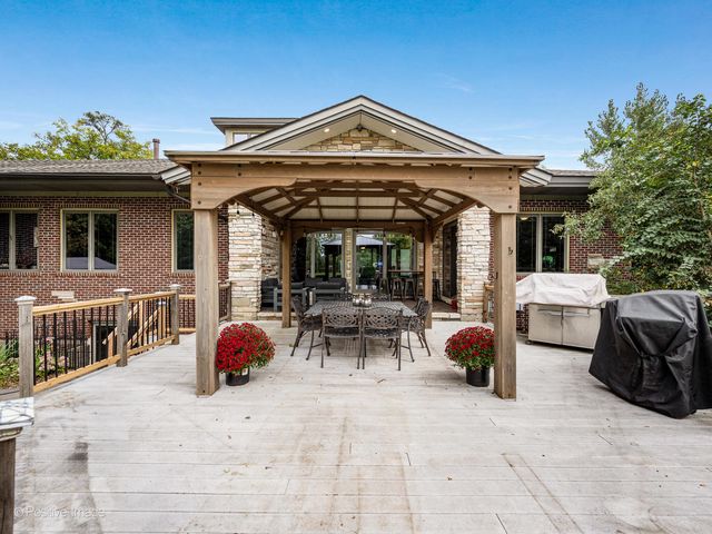 4218 Florence Avenue, Downers Grove, IL 60515