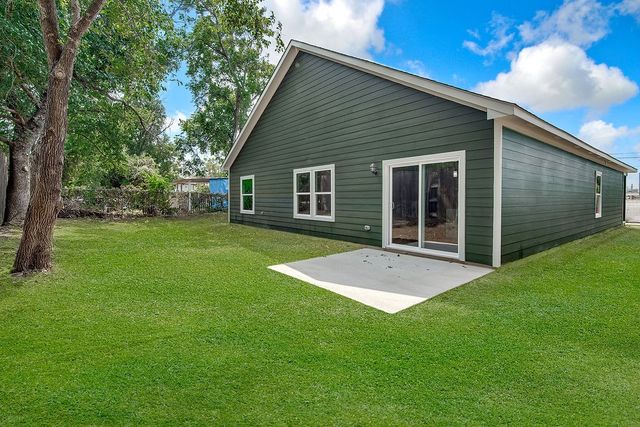 2711 Finley Street, Fort Worth, TX 76111