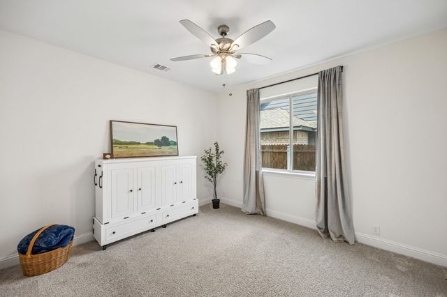 213 Lakewood Lane, Ponder, TX 76259