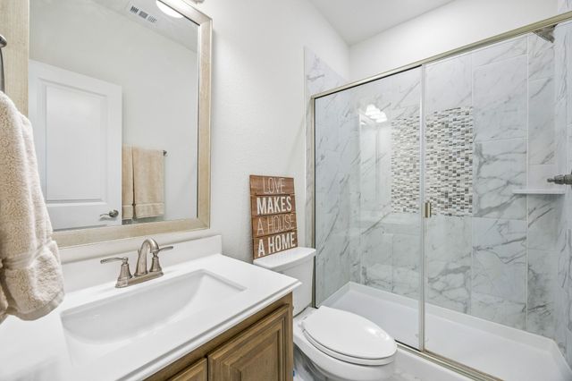 213 Lakewood Lane, Ponder, TX 76259