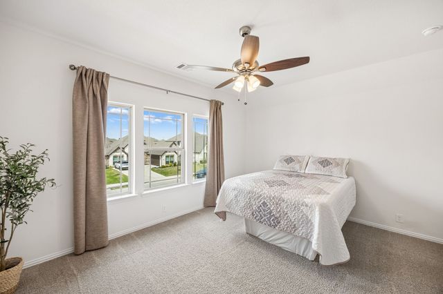 213 Lakewood Lane, Ponder, TX 76259