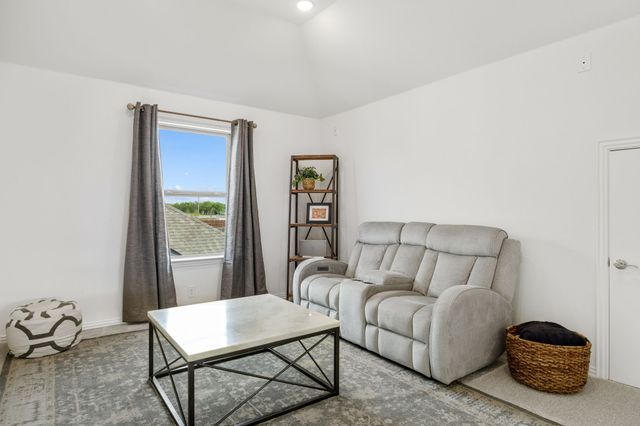 213 Lakewood Lane, Ponder, TX 76259