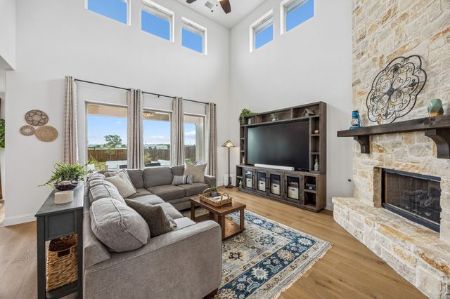 213 Lakewood Lane, Ponder, TX 76259