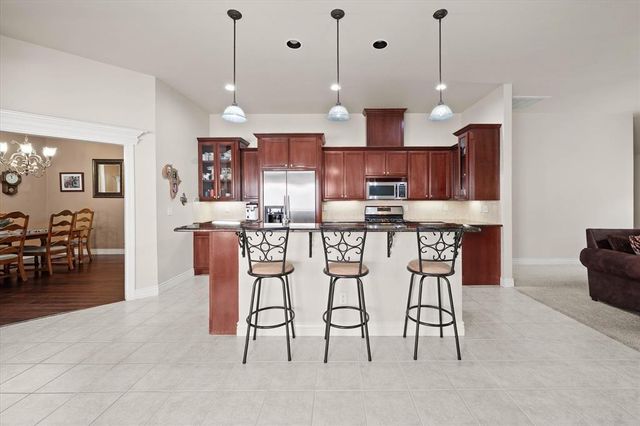 11008 NW 104th Terrace, Yukon, OK 73099