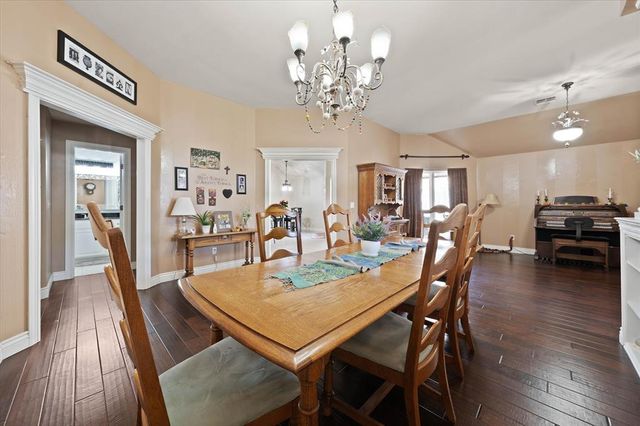 11008 NW 104th Terrace, Yukon, OK 73099