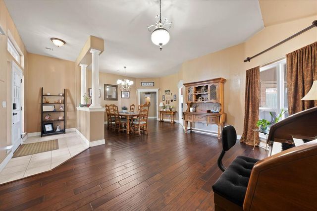 11008 NW 104th Terrace, Yukon, OK 73099