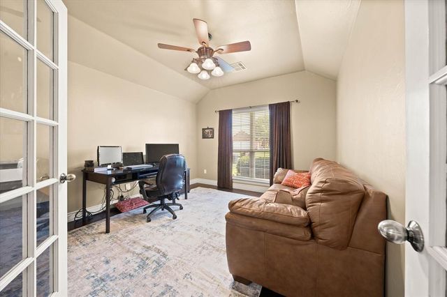 11008 NW 104th Terrace, Yukon, OK 73099