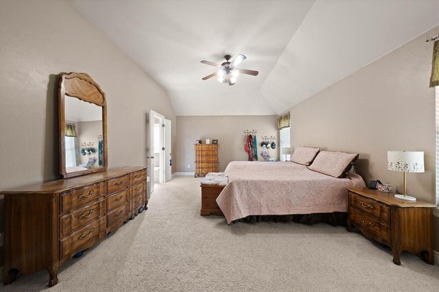 11008 NW 104th Terrace, Yukon, OK 73099