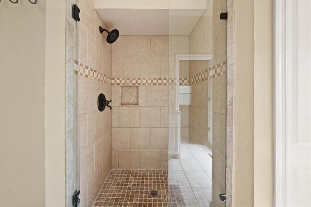 11008 NW 104th Terrace, Yukon, OK 73099