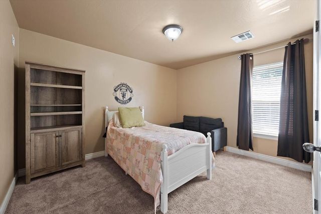 11008 NW 104th Terrace, Yukon, OK 73099