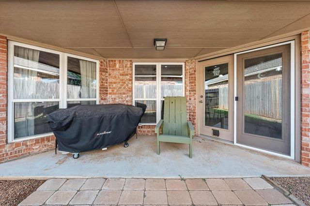 11008 NW 104th Terrace, Yukon, OK 73099