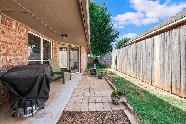 11008 NW 104th Terrace, Yukon, OK 73099