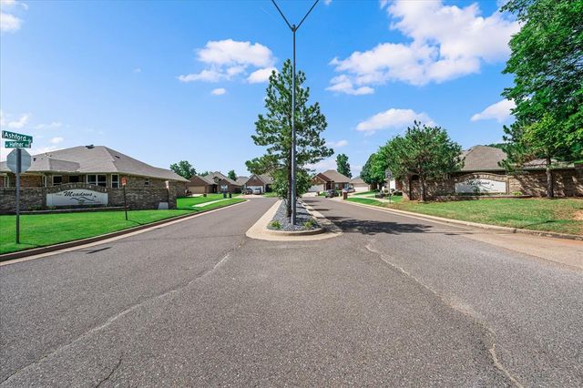 11008 NW 104th Terrace, Yukon, OK 73099