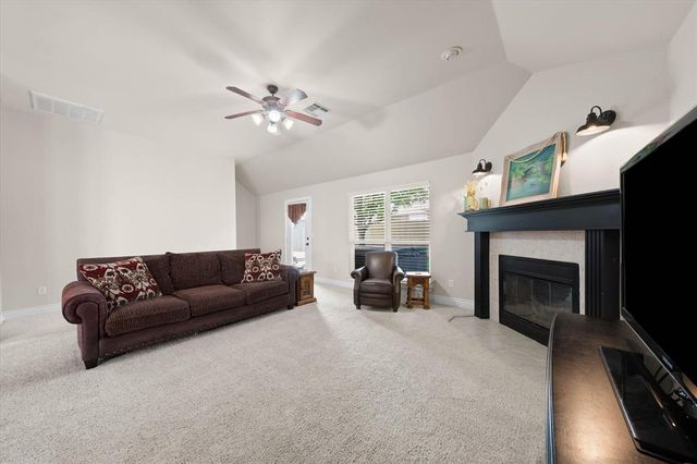 11008 NW 104th Terrace, Yukon, OK 73099