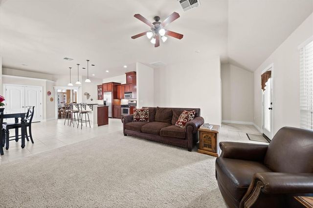 11008 NW 104th Terrace, Yukon, OK 73099