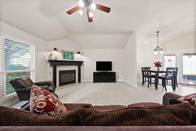 11008 NW 104th Terrace, Yukon, OK 73099