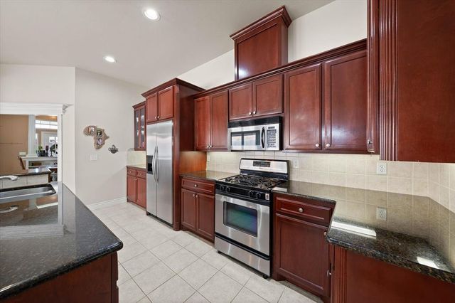 11008 NW 104th Terrace, Yukon, OK 73099