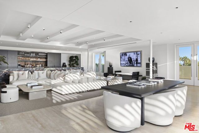 9200 Wilshire Boulevard 204W, Beverly Hills, CA 90212