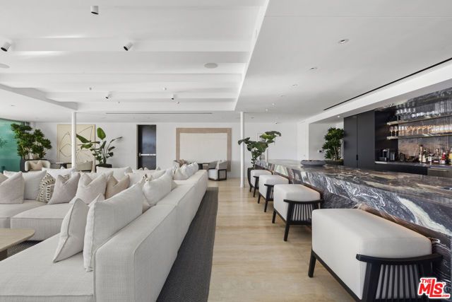 9200 Wilshire Boulevard 204W, Beverly Hills, CA 90212