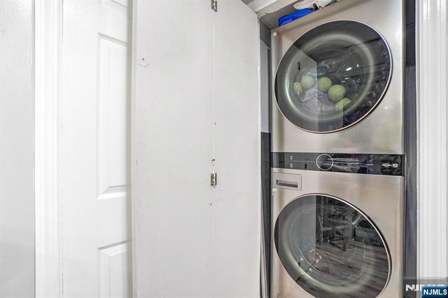 3-04 Bergen Avenue, Fair Lawn, NJ 07410