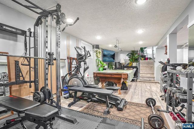 3-04 Bergen Avenue, Fair Lawn, NJ 07410