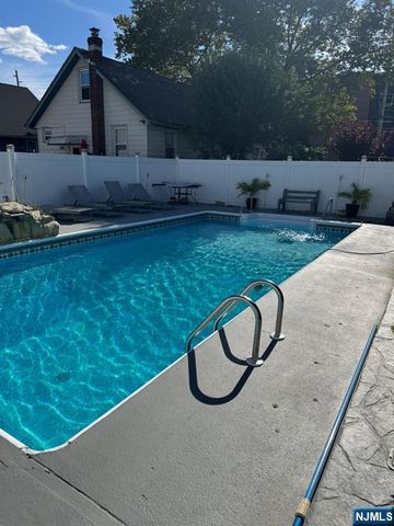 3-04 Bergen Avenue, Fair Lawn, NJ 07410