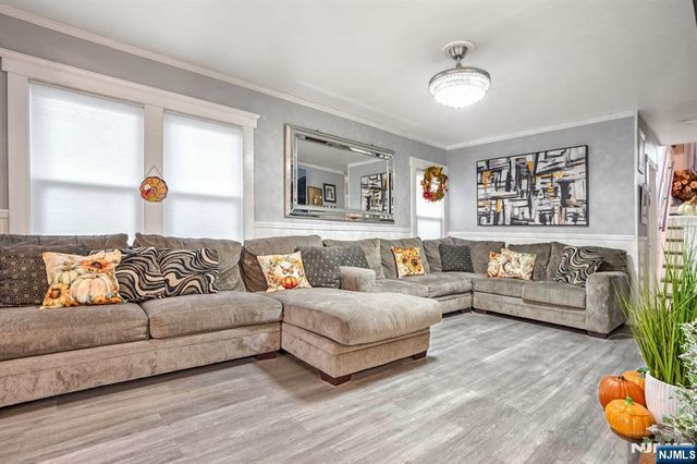 3-04 Bergen Avenue, Fair Lawn, NJ 07410