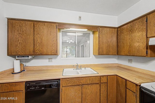 5827 E ANAHEIM Street, Mesa, AZ 85205