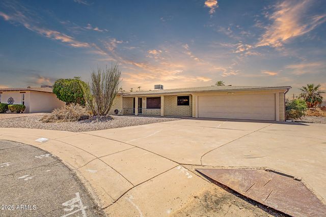 5827 E ANAHEIM Street, Mesa, AZ 85205