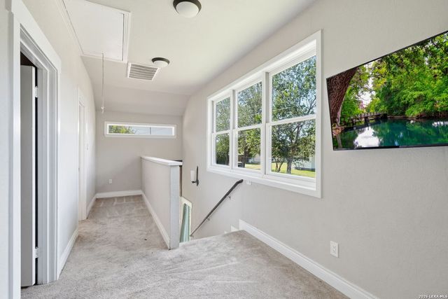 606 E AUSTIN ST, Luling, TX 78648