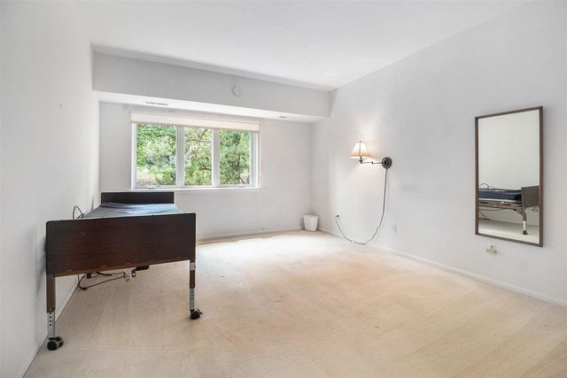 2115 Nature Cove Court 206, Ann Arbor, MI 48104