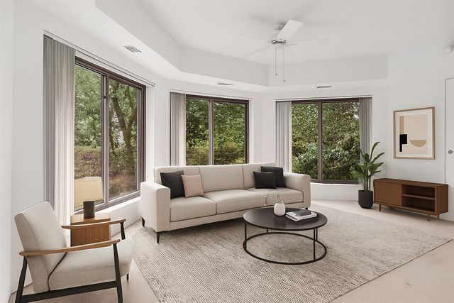 2115 Nature Cove Court 206, Ann Arbor, MI 48104