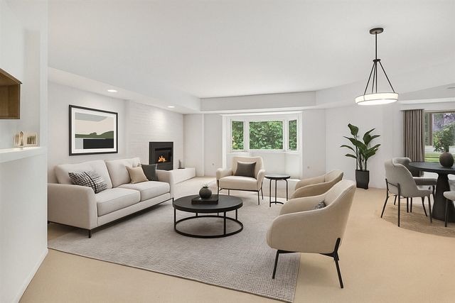 2115 Nature Cove Court 206, Ann Arbor, MI 48104