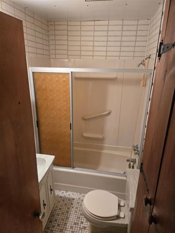 1606 Donald Avenue, Royal Oak, MI 48073