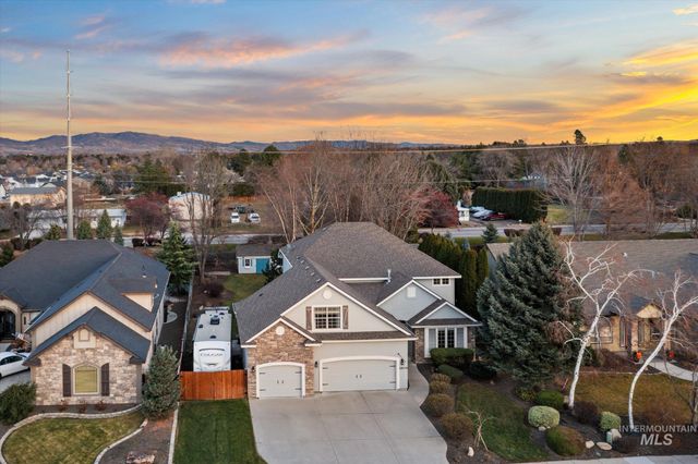 2910 S Mayflower Way, Boise, ID 83709