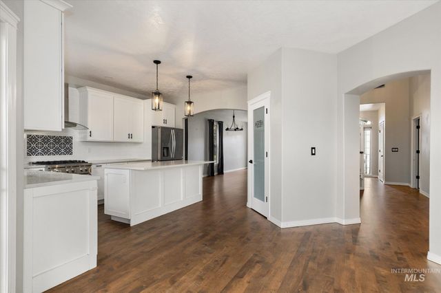 2910 S Mayflower Way, Boise, ID 83709