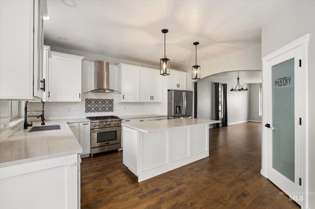 2910 S Mayflower Way, Boise, ID 83709