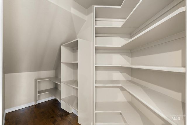 2910 S Mayflower Way, Boise, ID 83709