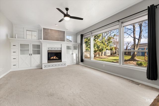 2910 S Mayflower Way, Boise, ID 83709