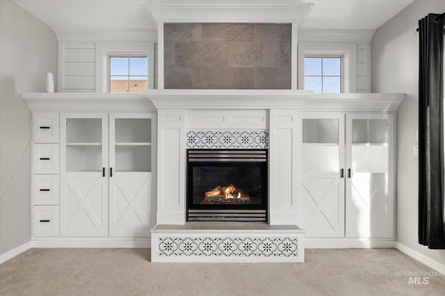 2910 S Mayflower Way, Boise, ID 83709