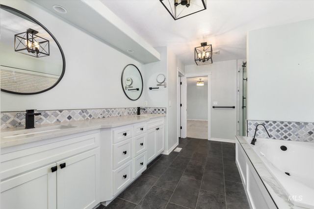 2910 S Mayflower Way, Boise, ID 83709