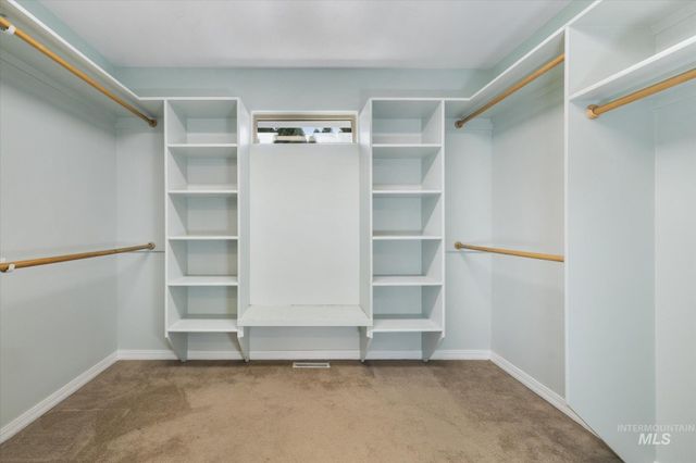 2910 S Mayflower Way, Boise, ID 83709