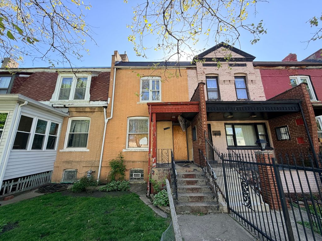 10609 S CHAMPLAIN Avenue, Chicago, IL 60628