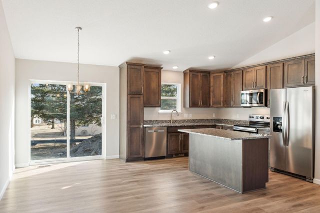 6502 Dale Circle SW, Waverly, MN 55390