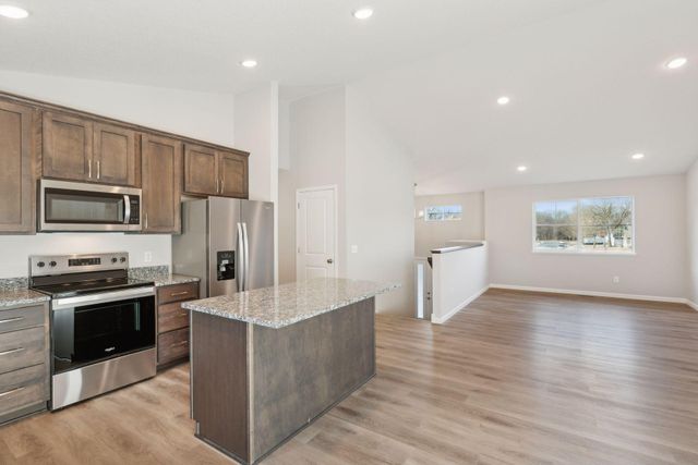 6502 Dale Circle SW, Waverly, MN 55390