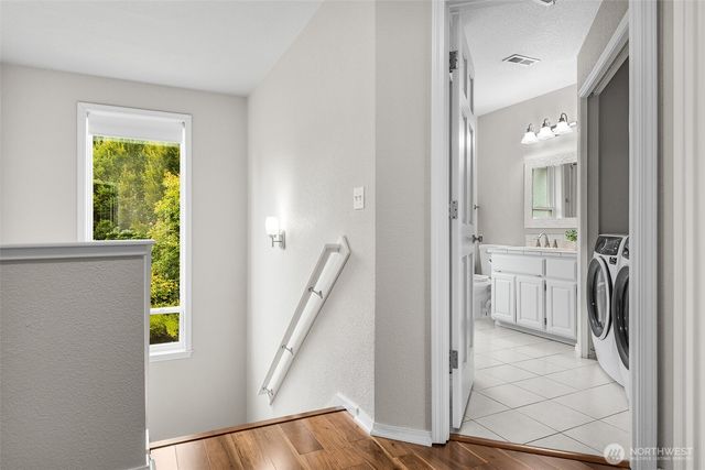3721 Soundview Drive W, University Place, WA 98466