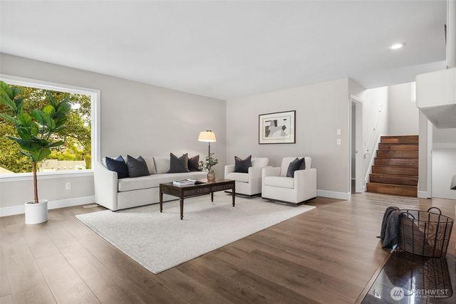 3721 Soundview Drive W, University Place, WA 98466