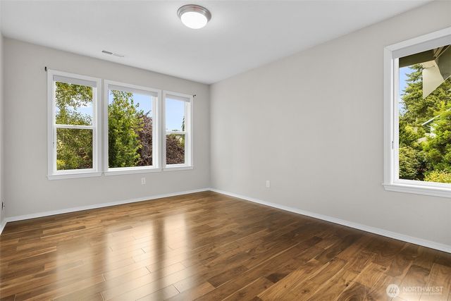3721 Soundview Drive W, University Place, WA 98466