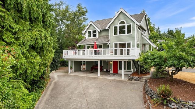 3721 Soundview Drive W, University Place, WA 98466